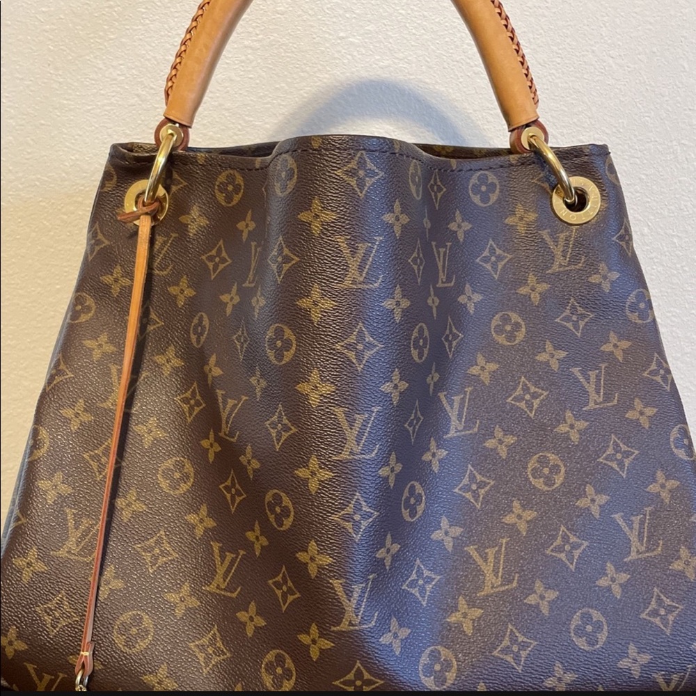 ARTSY MM LOUIS VUITTON
